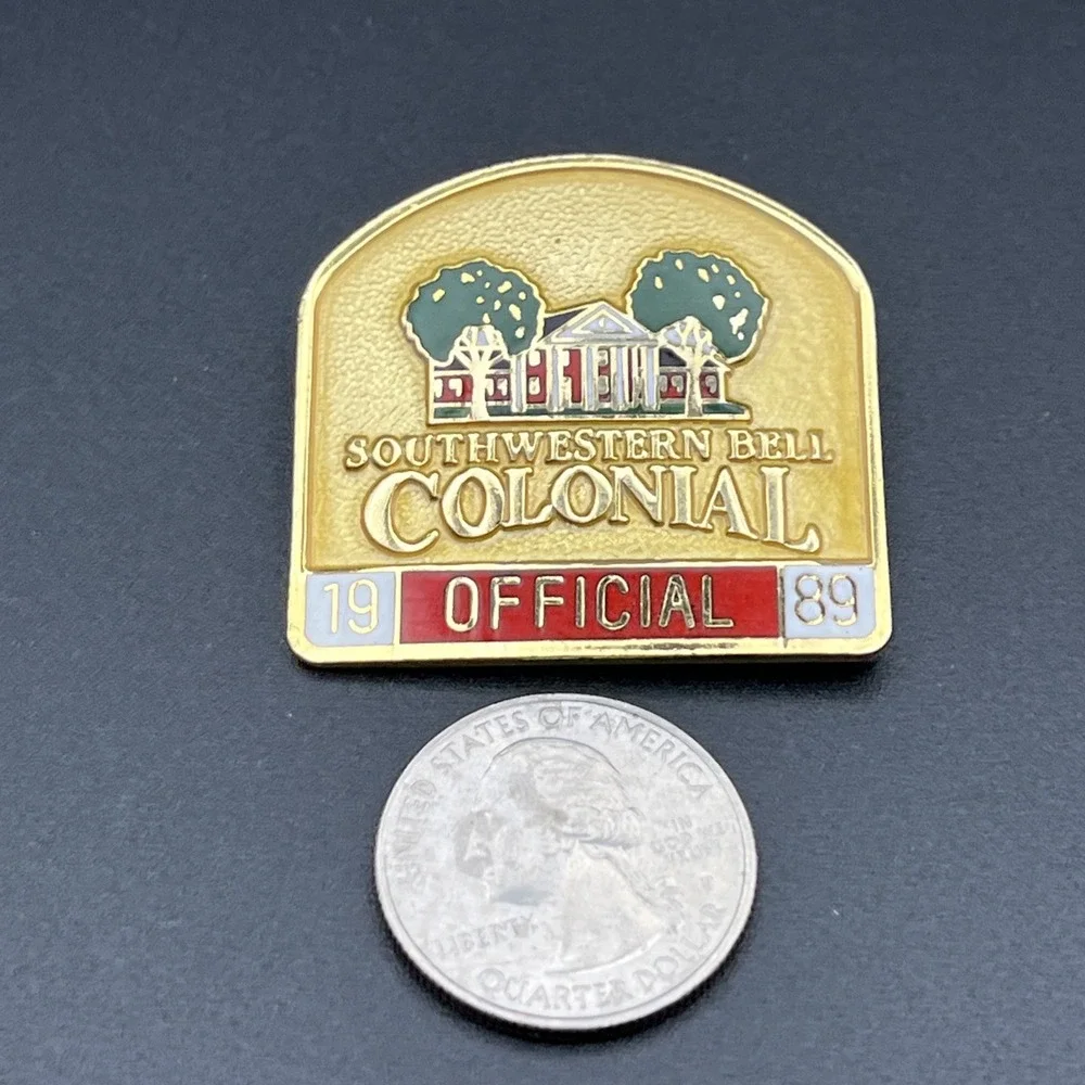 1989 Southwestern Bell‎ Colonial PGA Golf Official Badge Pin